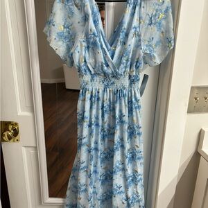 Chic Blue Floral Maxi Dress